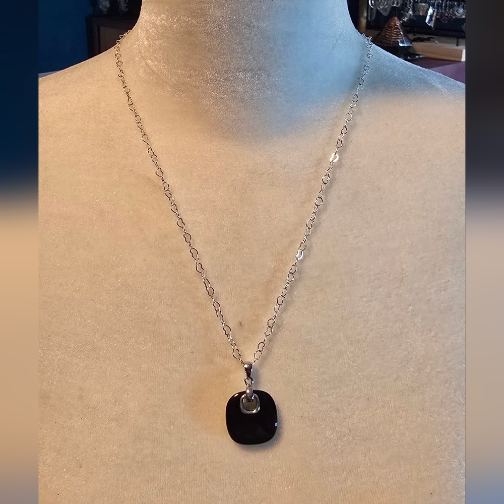 Elegant Silver Onyx Pendant Necklace
